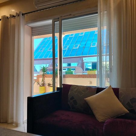 Appart Najia Au Centre Kenitra Avec Grande Terrasse Exterior foto