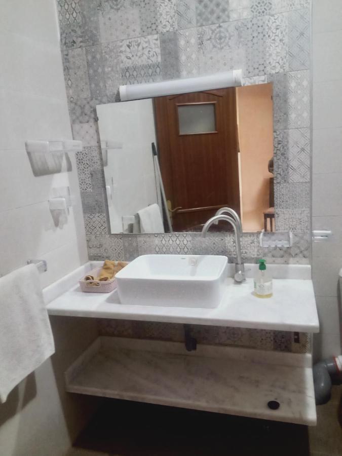 Appart Najia Au Centre Kenitra Avec Grande Terrasse Exterior foto