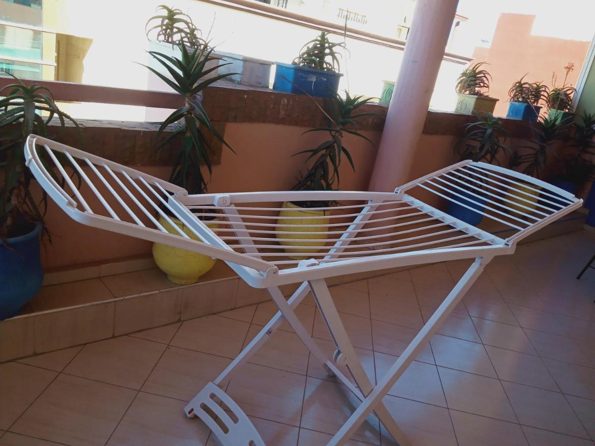 Appart Najia Au Centre Kenitra Avec Grande Terrasse Exterior foto