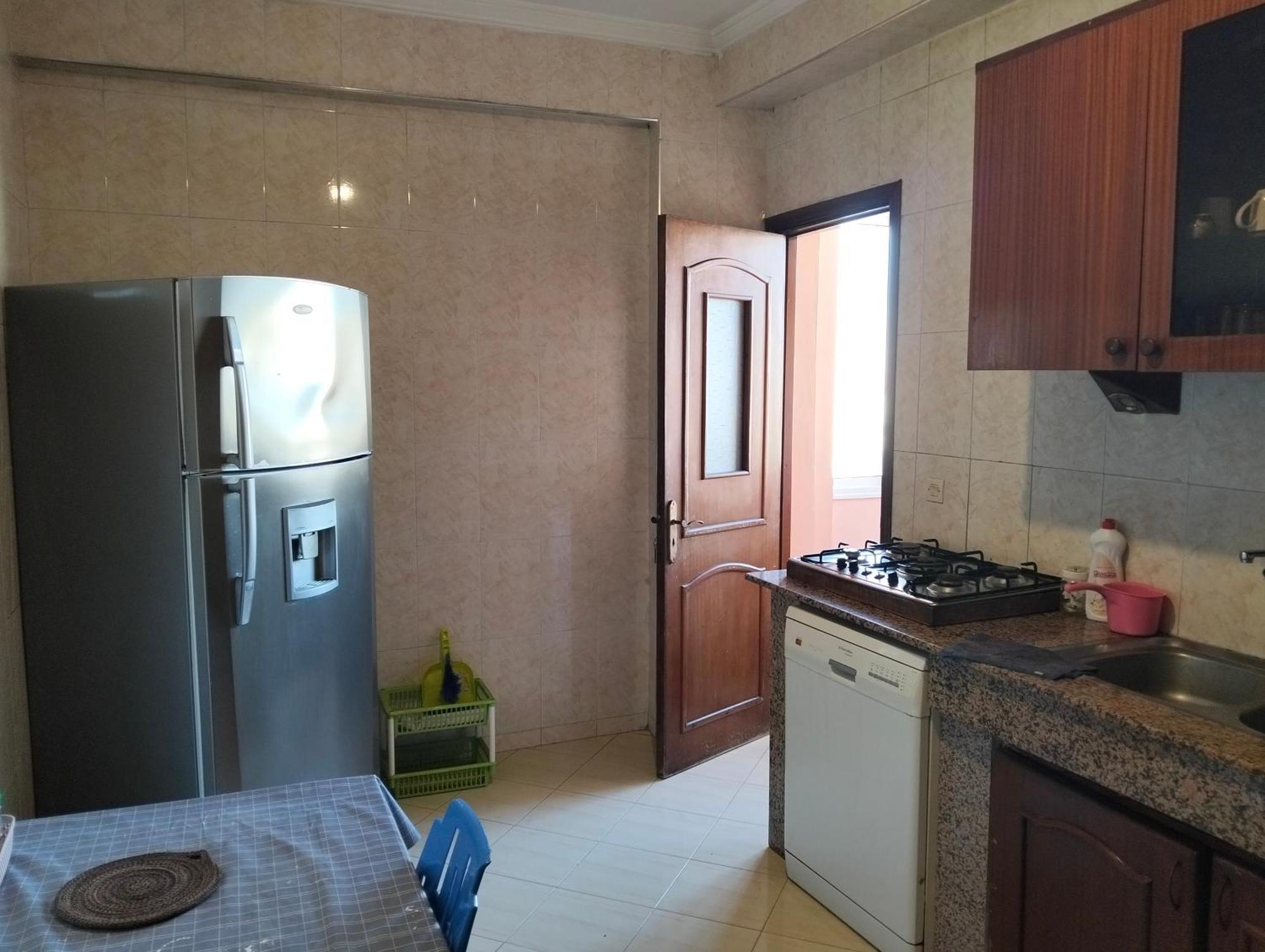 Appart Najia Au Centre Kenitra Avec Grande Terrasse Exterior foto