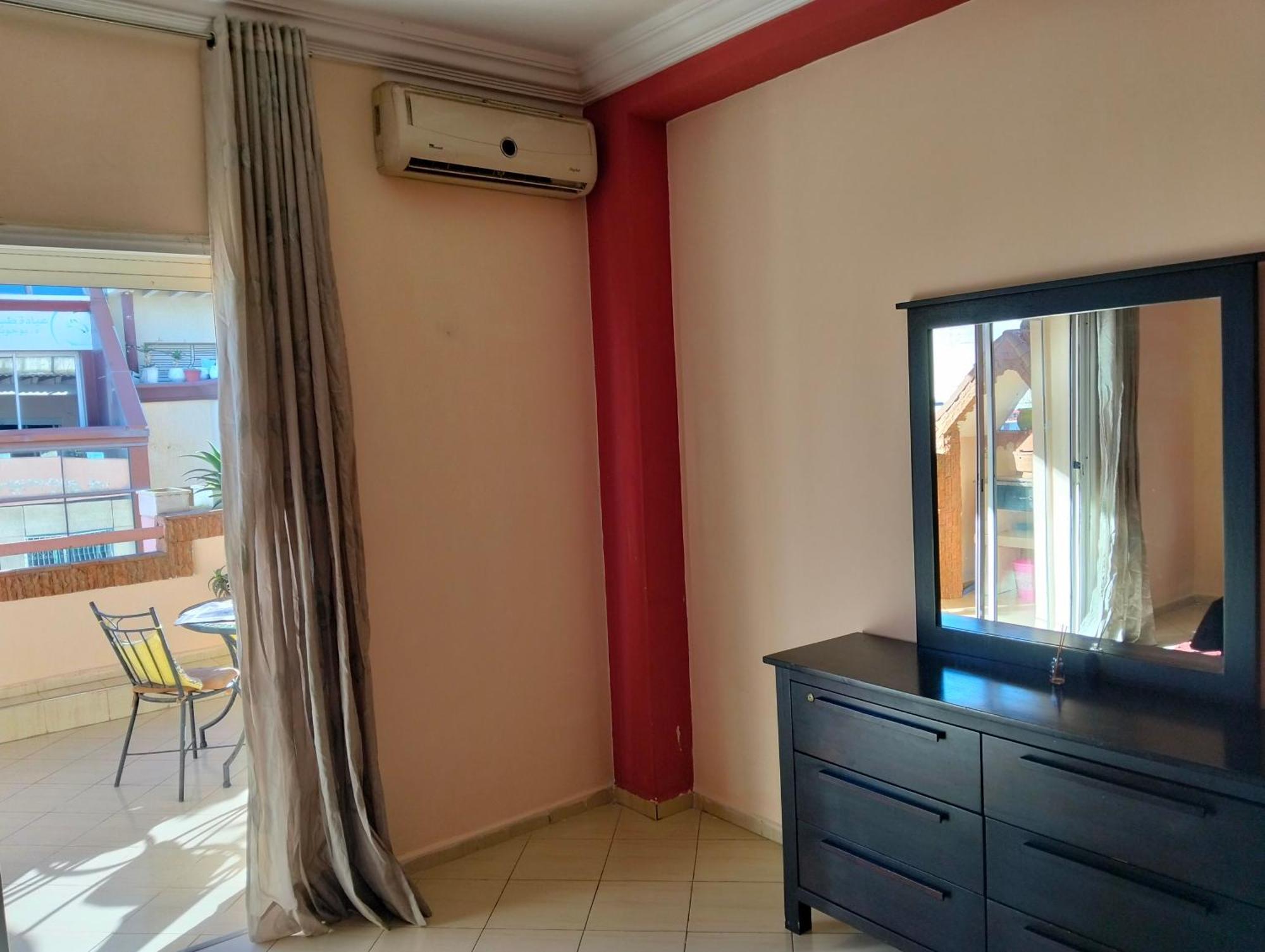 Appart Najia Au Centre Kenitra Avec Grande Terrasse Zimmer foto