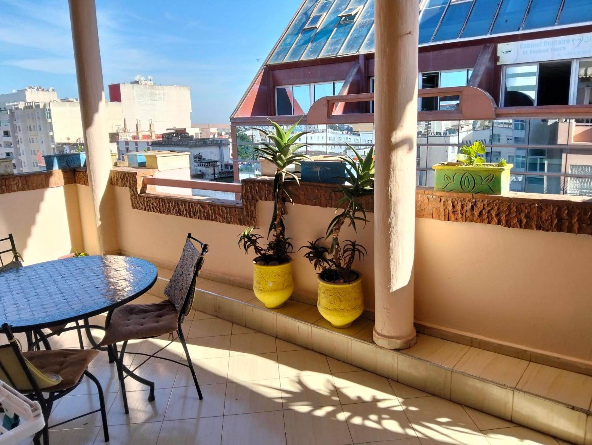 Appart Najia Au Centre Kenitra Avec Grande Terrasse Zimmer foto