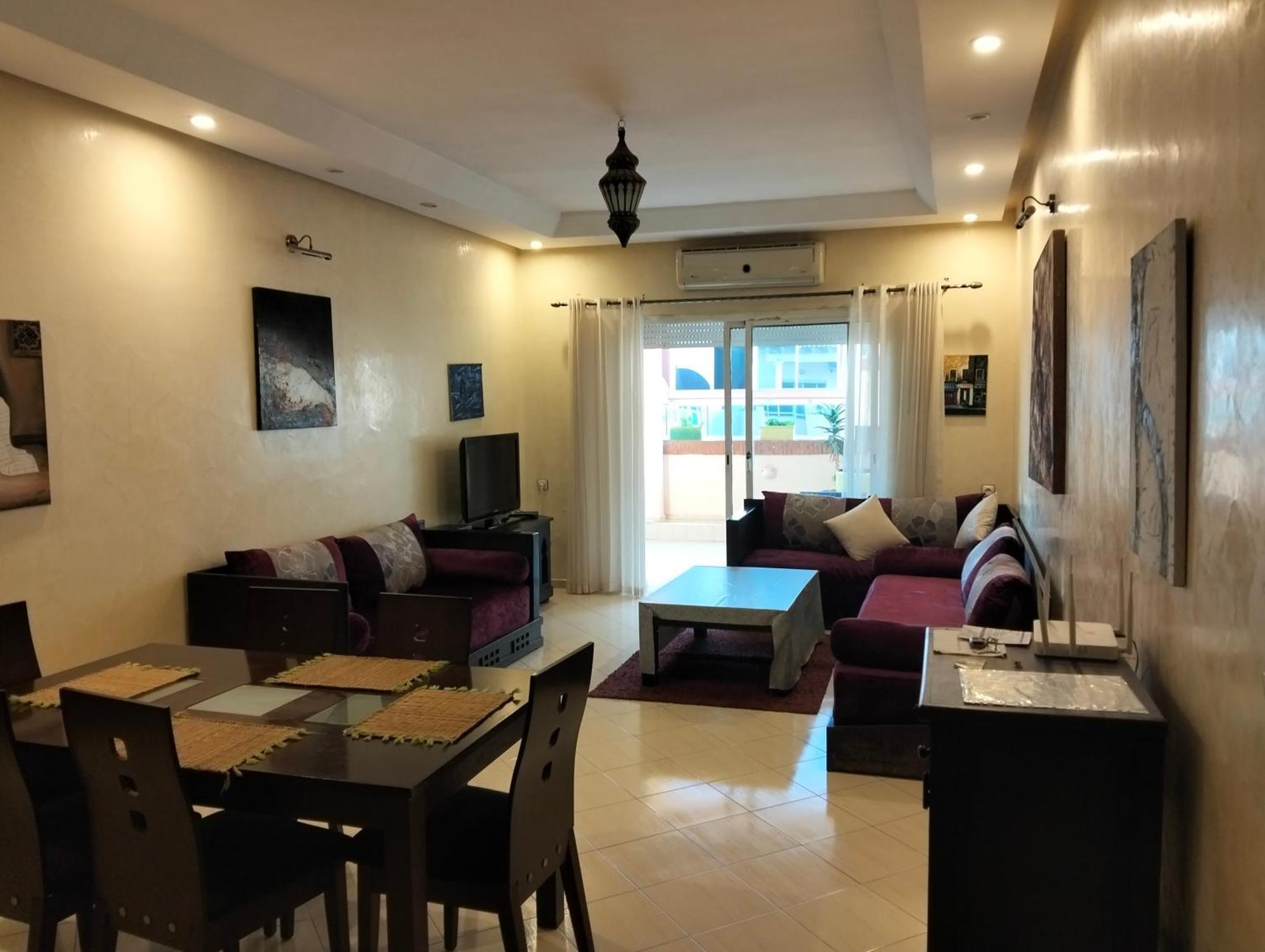 Appart Najia Au Centre Kenitra Avec Grande Terrasse Exterior foto