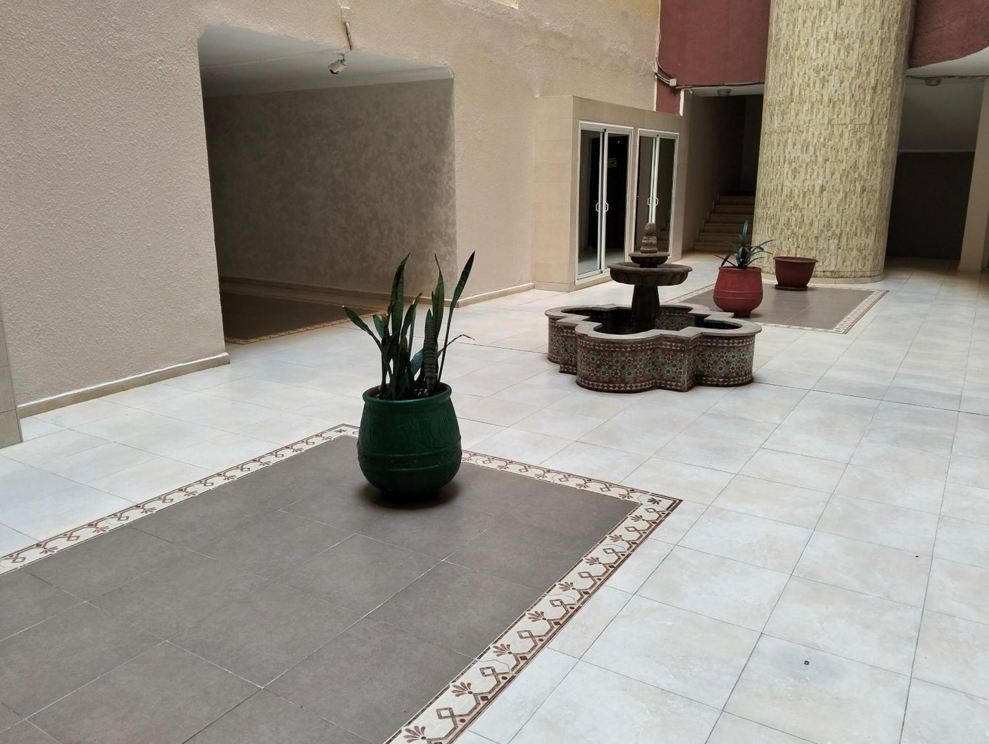 Appart Najia Au Centre Kenitra Avec Grande Terrasse Zimmer foto